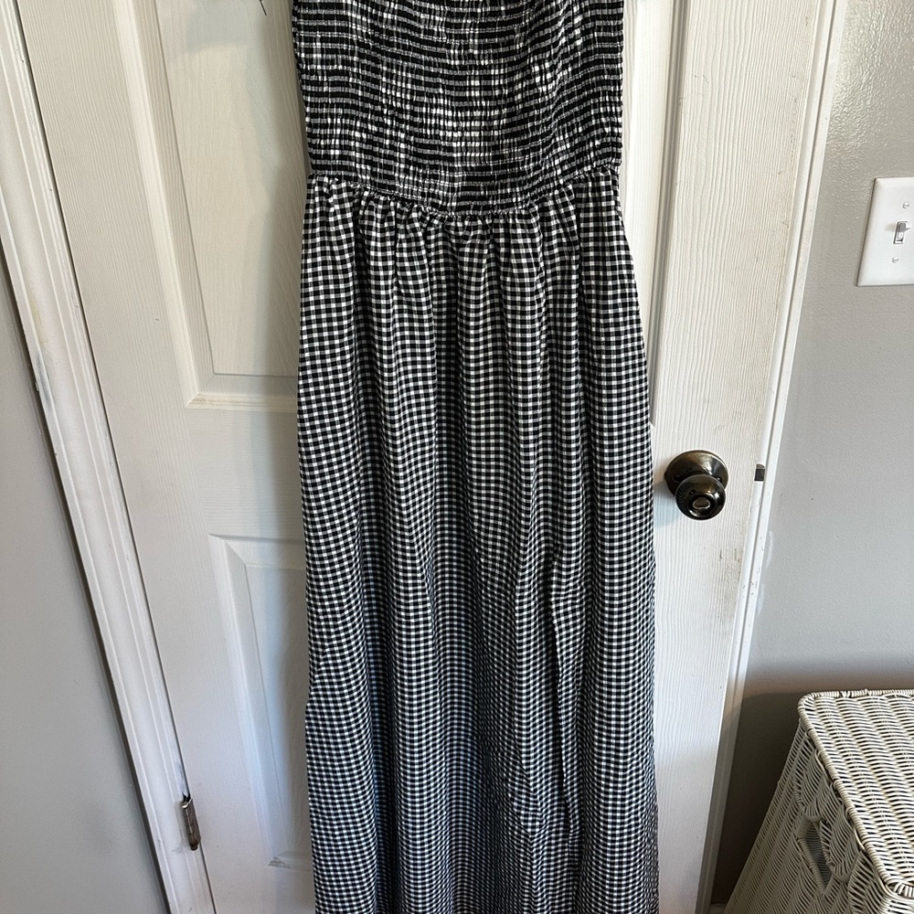 Lulu's Black and White Strapless Gingham Dress